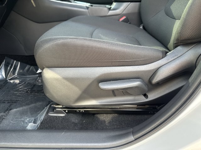 Used 2025 Toyota RAV4 LE FWD image 28