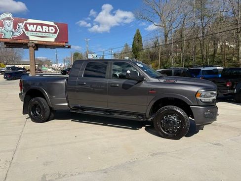 Used 2020 RAM 3500 Laramie w/ Night Edition image 2