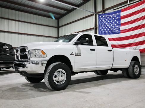 Used 2018 RAM 3500 Tradesman w/ Chrome Appearance Group image 1