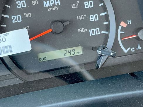 New 2024 Chevrolet Low Cab Forward image 34