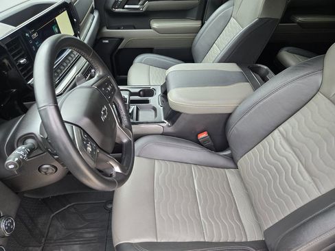 Used 2024 Chevrolet Silverado 1500 ZR2 w/ Technology Package AWD/4WD image 18