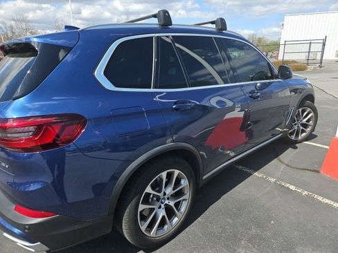 Used 2022 BMW X5 xDrive45e w/ Executive Package image 10
