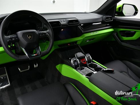 Used 2025 Lamborghini Urus SE image 22