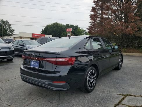 Certified 2025 Volkswagen Jetta Sport FWD image 4