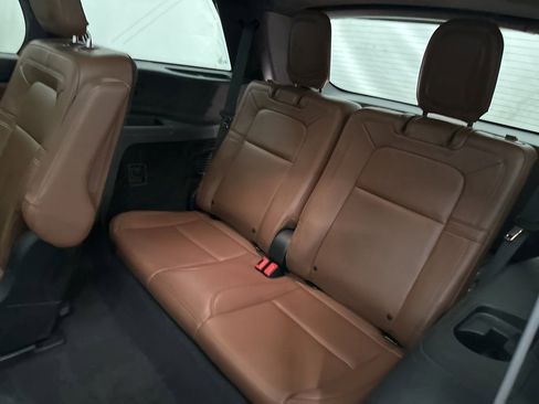 Used 2023 Lincoln Aviator Reserve w/ Equipment Group 201A image 25