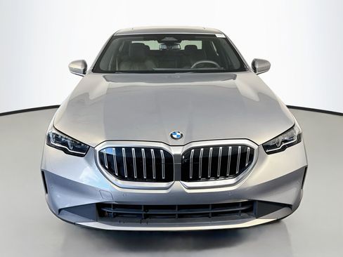 Used 2024 BMW 530i w/ Premium Package RWD image 2