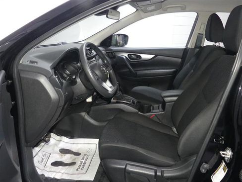 Used 2021 Nissan Rogue Sport S image 21