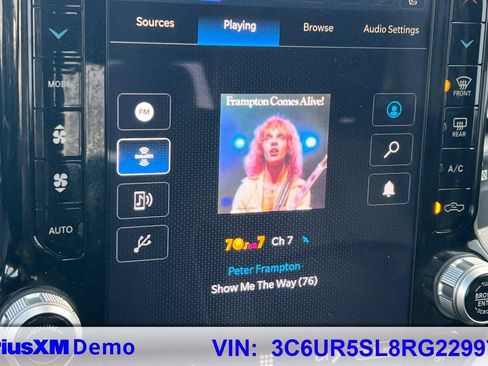 Used 2024 RAM 2500 Limited image 30