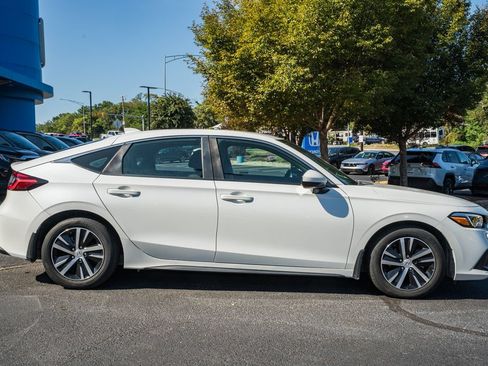 Used 2024 Honda Civic LX image 3