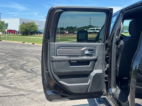 New 2026 RAM 2500 Big Horn AWD/4WD image 32
