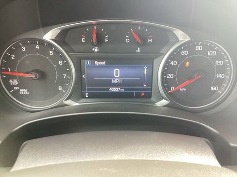 Used 2024 GMC Terrain SLE image 23