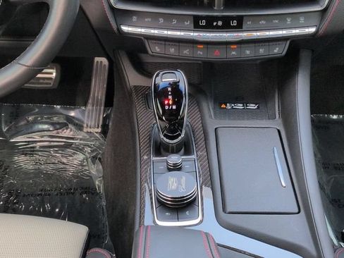 Used 2023 Cadillac CT5 V w/ Premium Package RWD image 18