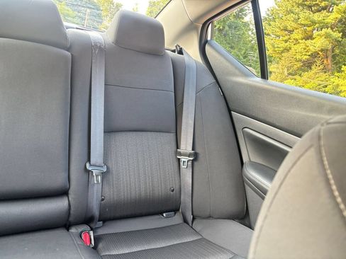 Used 2025 Nissan Altima 2.5 SV FWD image 38