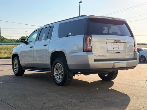 Used 2018 GMC Yukon XL SLT w/ Open Road Package RWD image 5