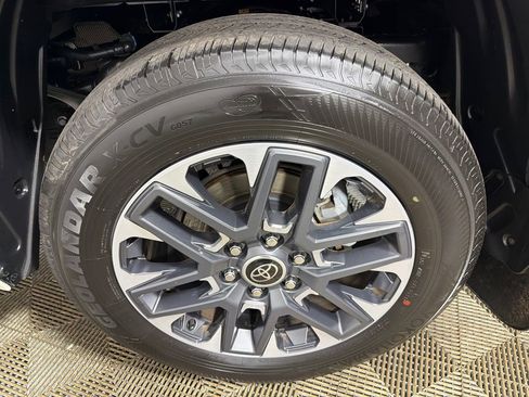 Used 2022 Toyota Tundra Limited image 20