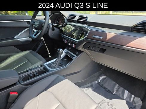 Used 2024 Audi Q3 2.0T Premium Plus w/ Premium Plus Package AWD/4WD image 9