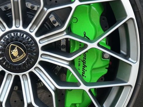 Used 2022 Lamborghini Huracan STO image 26