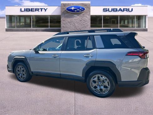 Used 2026 Subaru Outback Premium AWD/4WD image 3