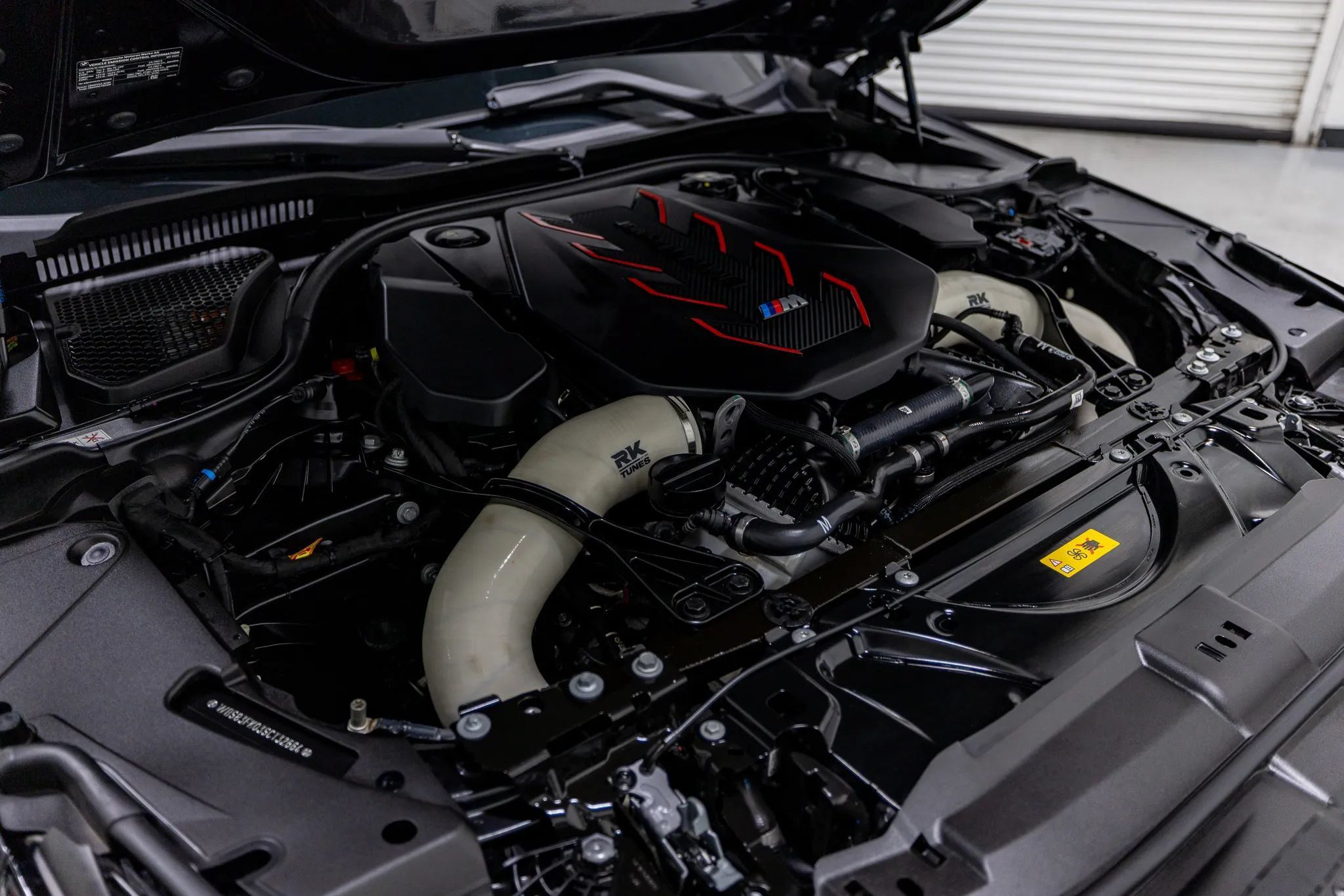 Used 2025 BMW M5 w/ Carbon Package AWD/4WD image 45