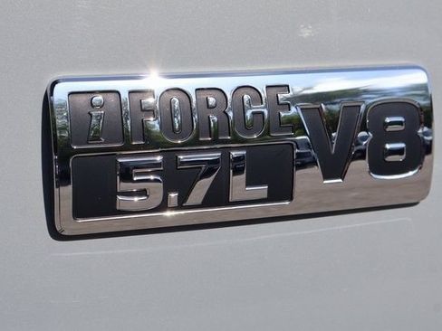 Used 2019 Toyota Tundra SR5 AWD/4WD image 24