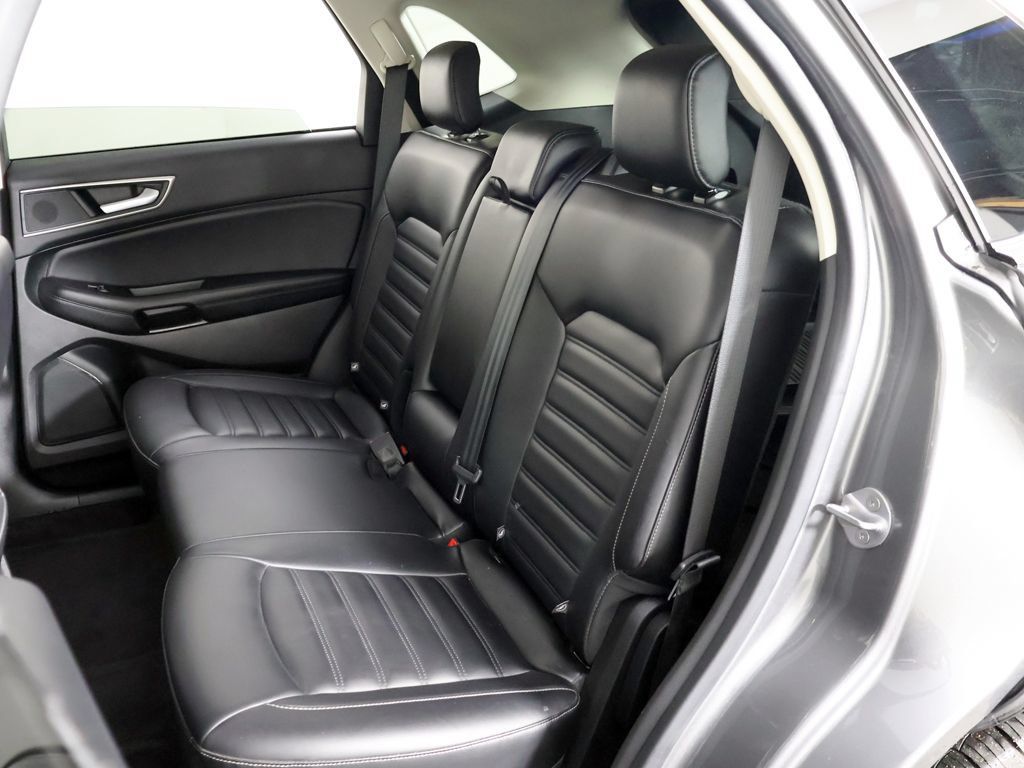 Used 2024 Ford Edge SEL w/ Convenience Package AWD/4WD image 30