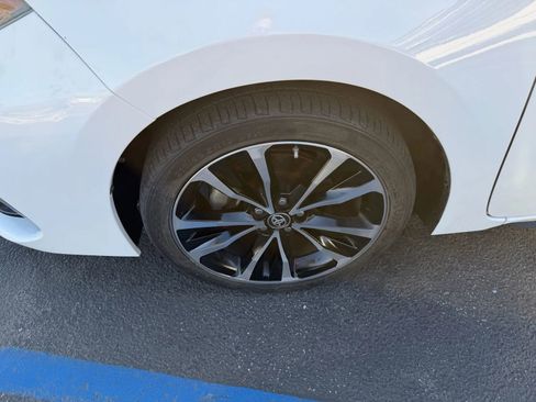 Used 2017 Toyota Corolla SE w/ Carpet Mat Package (TMS) image 5