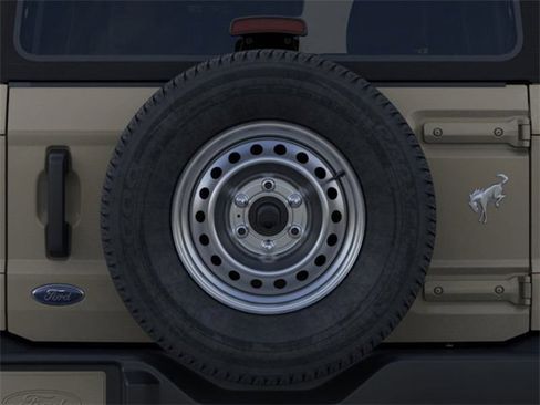 New 2025 Ford Bronco 4-Door image 24