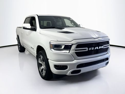 Used 2023 RAM 1500 Laramie AWD/4WD image 3
