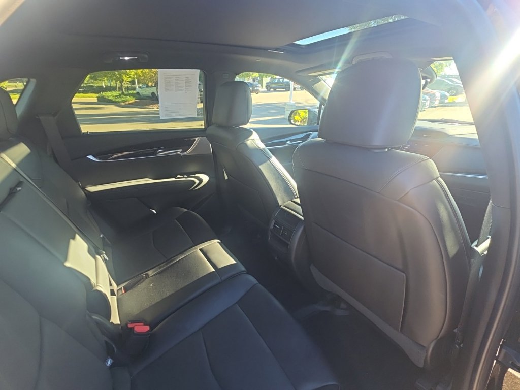 Used 2024 Cadillac XT5 Premium Luxury w/ Technology Package AWD/4WD image 16