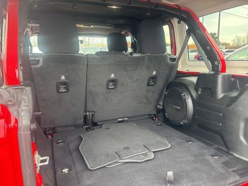 Used 2020 Jeep Wrangler Unlimited Sahara w/ Uconnect 4C Nav & Sound Group AWD/4WD image 45