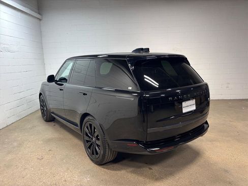 Used 2023 Land Rover Range Rover SE image 9
