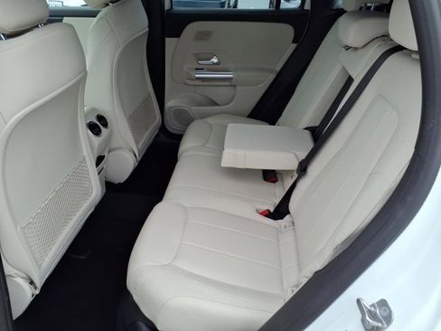 Used 2025 Mercedes-Benz GLA 250 image 17