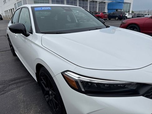 Used 2025 Honda Civic Sport image 12