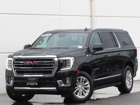 Used 2024 GMC Yukon XL SLT w/ SLT Luxury Package image 1