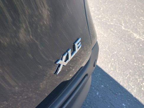 New 2025 Toyota Sienna XLE image 6