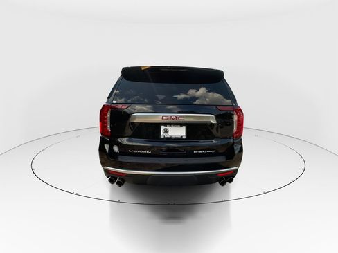 Used 2024 GMC Yukon XL Denali AWD/4WD image 7
