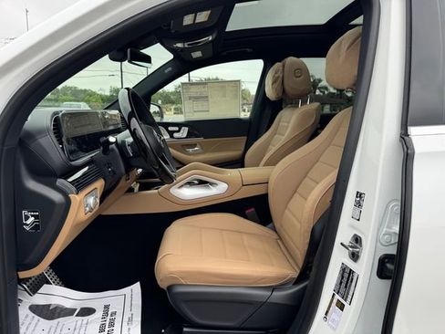 New 2025 Mercedes-Benz GLS 580 4MATIC image 18