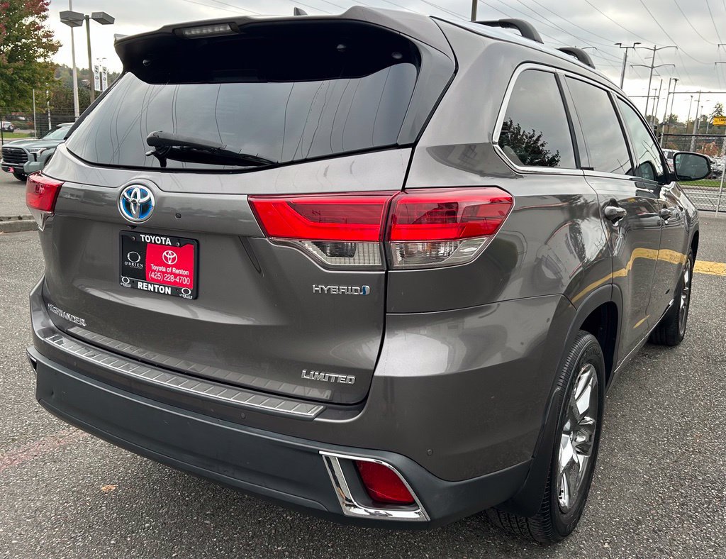 Used 2017 Toyota Highlander Limited Platinum AWD/4WD image 5