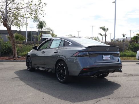 New 2026 Nissan Sentra SR FWD image 6