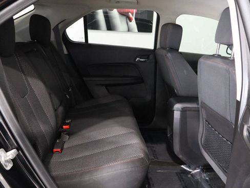 Used 2017 Chevrolet Equinox LT w/ Convenience Package FWD image 12