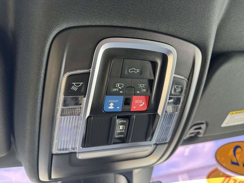 Used 2022 RAM 1500 Limited AWD/4WD image 28