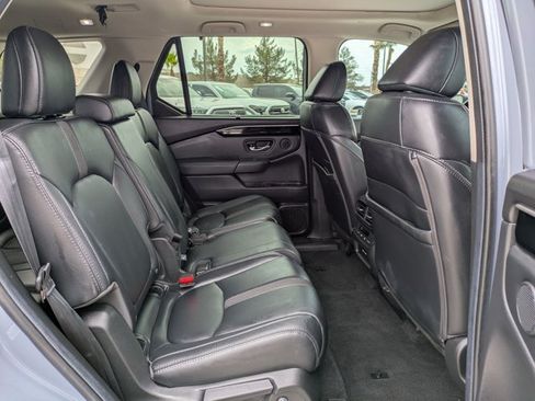 Used 2025 Honda Pilot Touring image 22