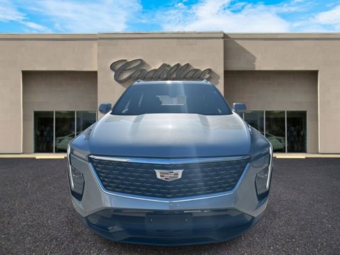 Used 2024 Cadillac XT4 Premium Luxury image 8