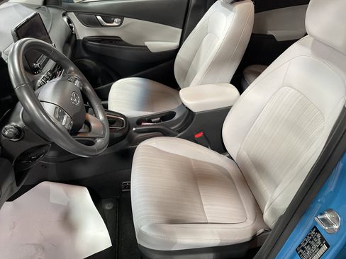 Used 2023 Hyundai Kona SEL w/ Convenience Package image 9