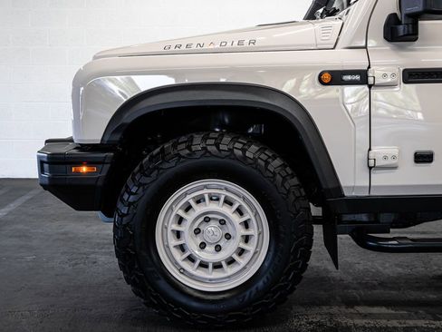 Used 2024 INEOS Grenadier Fieldmaster Edition image 13