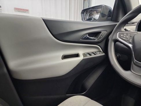 Used 2023 Chevrolet Equinox LS w/ Sport Edition image 16