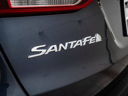 Used 2017 Hyundai Santa Fe Sport image 16
