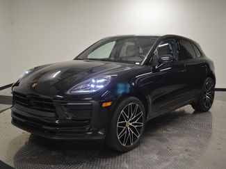 Certified 2025 Porsche Macan video 1