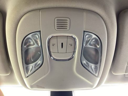 Used 2019 Jeep Compass Latitude w/ Cold Weather Group image 22