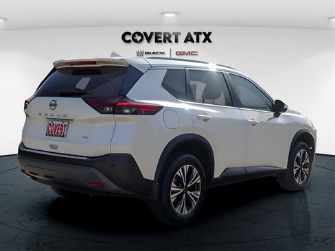 Used 2023 Nissan Rogue SV w/ SV Premium B Package image 7